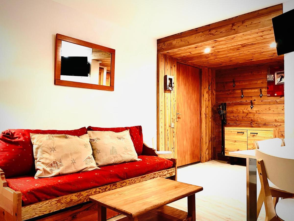 Fleurs Et Neige Apartment Lanslevillard Bagian luar foto