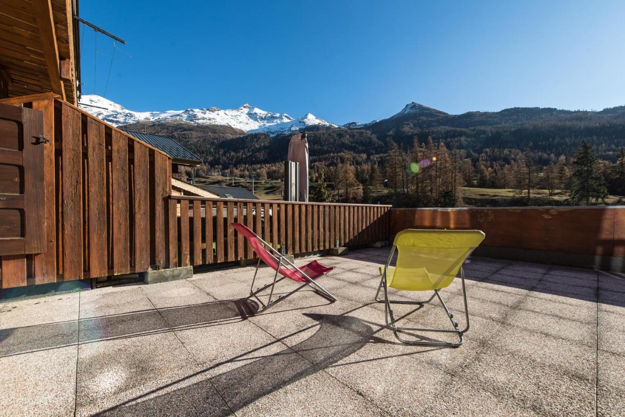 Fleurs Et Neige Apartment Lanslevillard Bagian luar foto